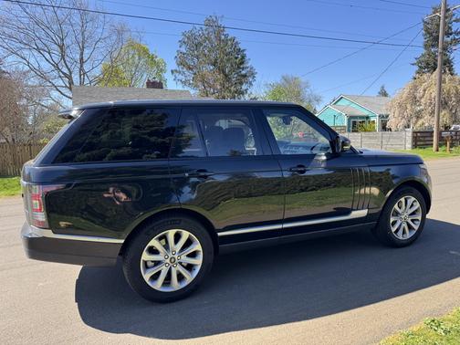 Black 2013 Land Rover Range Rover HSE