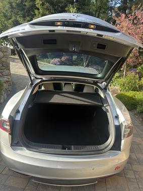 2015 Tesla Model S 85D