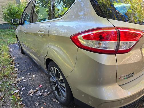 Gold 2017 Ford C-Max Energi Titanium