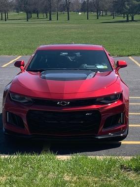 Photo 4 of 17 of 2018 Chevrolet Camaro ZL1