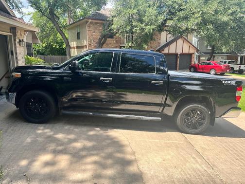 Black 2020 Toyota Tundra SR5