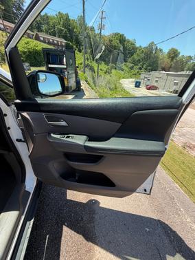 White 2011 Honda Odyssey EX-L