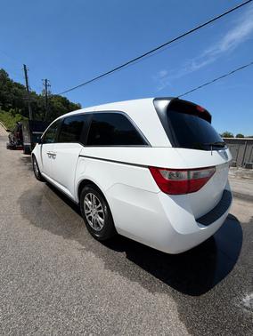 White 2011 Honda Odyssey EX-L