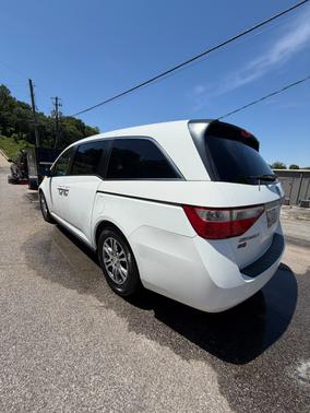 White 2011 Honda Odyssey EX-L