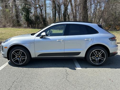 2020 Porsche Macan Base