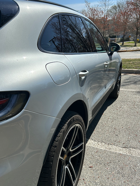 2020 Porsche Macan Macan