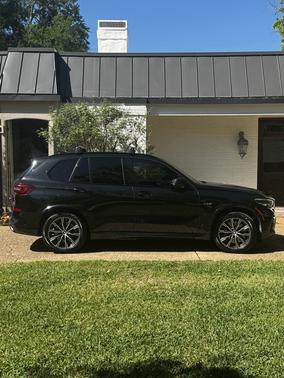 Black 2023 BMW X5 PHEV xDrive45e