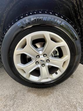Silver 2014 Ford Edge SEL