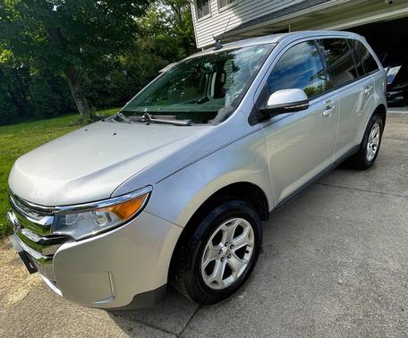 Silver 2014 Ford Edge SEL
