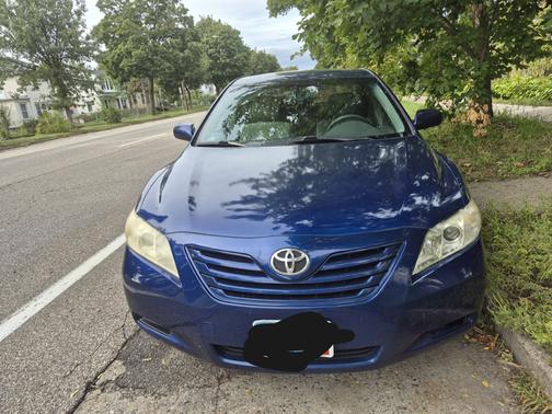Blue 2007 Toyota Camry SE