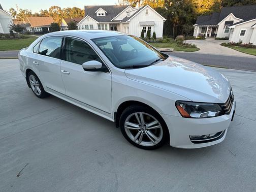 2015 Volkswagen Passat 2.0L TDI SEL Premium