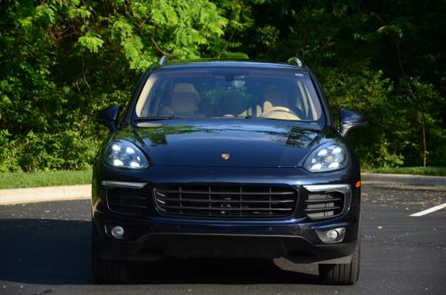 2016 Porsche Cayenne Base