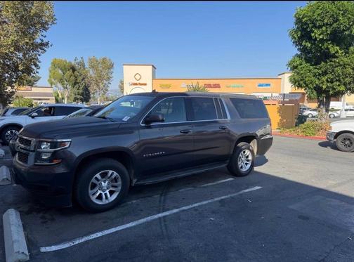 2017 Chevrolet Suburban LS