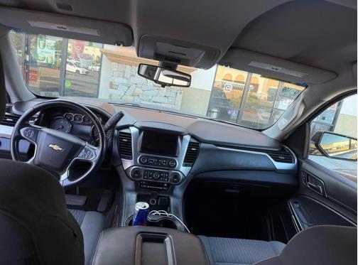 2017 Chevrolet Suburban LS