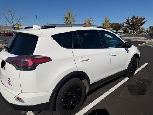 White 2016 Toyota RAV4 LE