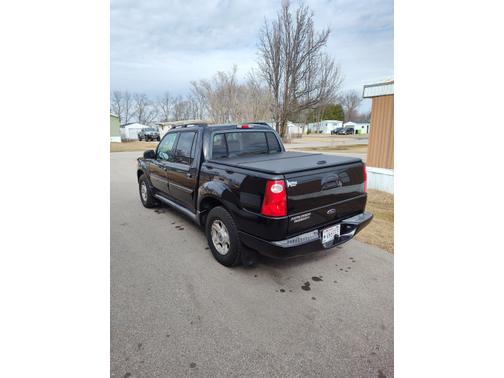 2004 Ford Explorer Sport Trac XLT