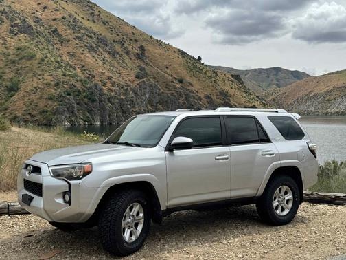 Silver 2015 Toyota 4Runner SR5