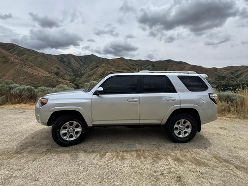 Silver 2015 Toyota 4Runner SR5
