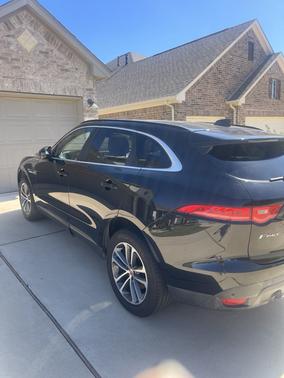 2019 Jaguar F-PACE 25t Premium