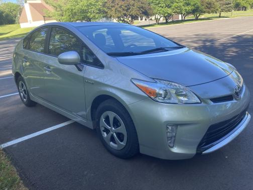 2014 Toyota Prius Two