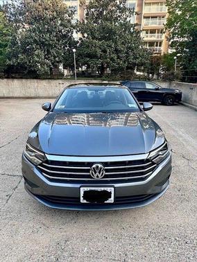 Gray 2019 Volkswagen Jetta 1.4T SE