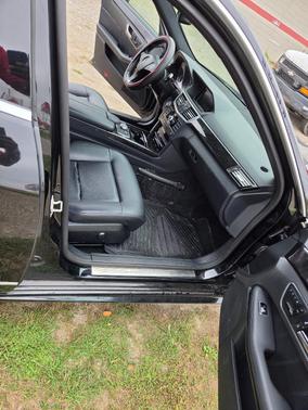 Black 2010 Mercedes-Benz E-Class E 350 4MATIC