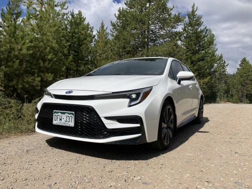 2024 Toyota Corolla Hybrid SE
