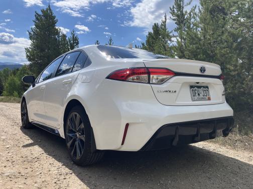 2024 Toyota Corolla Hybrid SE
