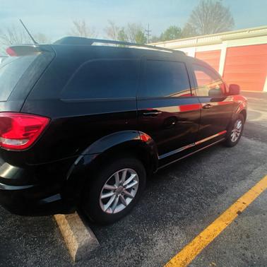 Black 2017 Dodge Journey SE