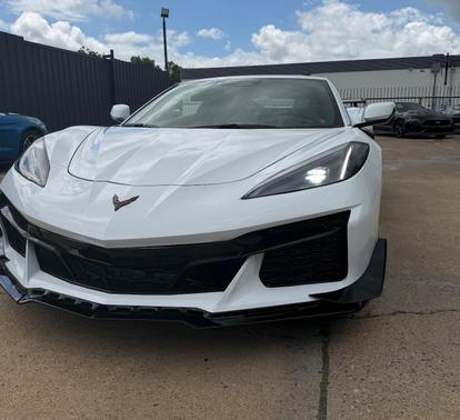 White 2024 Chevrolet Corvette Stingray w/1LT