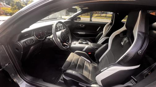 2021 Ford Shelby GT500 Base