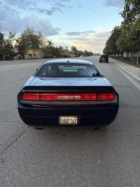 Blue 2013 Dodge Challenger SXT