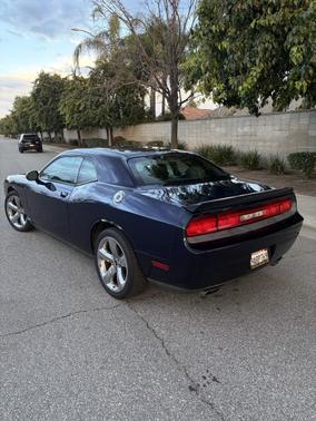 Blue 2013 Dodge Challenger SXT