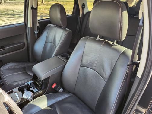 2010 Mazda Tribute s Grand Touring
