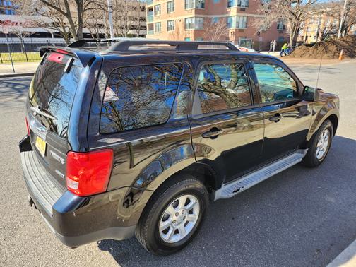 2010 Mazda Tribute s Grand Touring