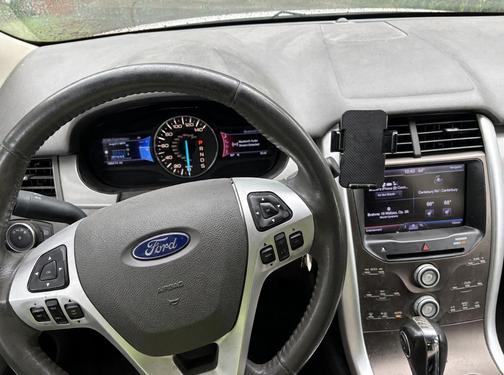 White 2013 Ford Edge SEL