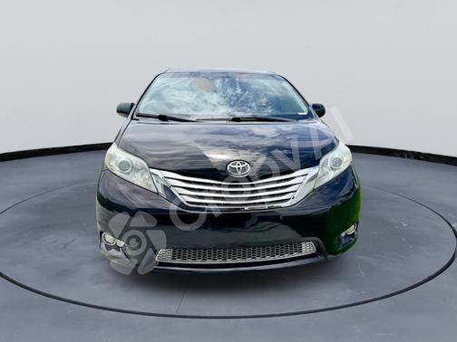 Black 2012 Toyota Sienna XLE
