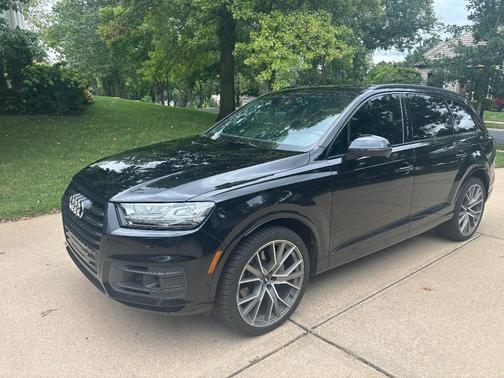 Black 2019 Audi Q7 55 Prestige
