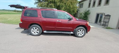 2010 Nissan Armada SE