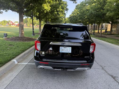 Black 2023 Ford Explorer XLT