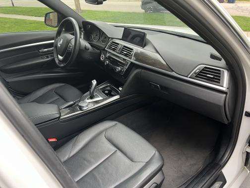 2017 BMW 330 i xDrive
