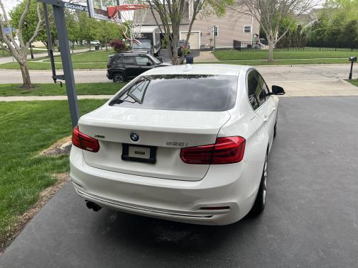 2017 BMW 330 i xDrive