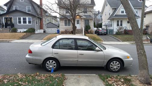 2001 Toyota Corolla LE