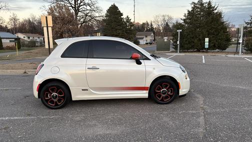 2014 FIAT 500e Battery Electric