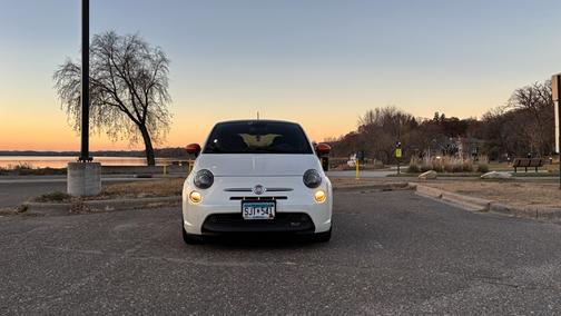 2014 FIAT 500e Battery Electric