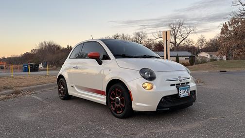 2014 FIAT 500e Battery Electric