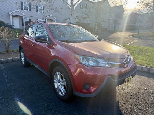 2014 Toyota RAV4 LE