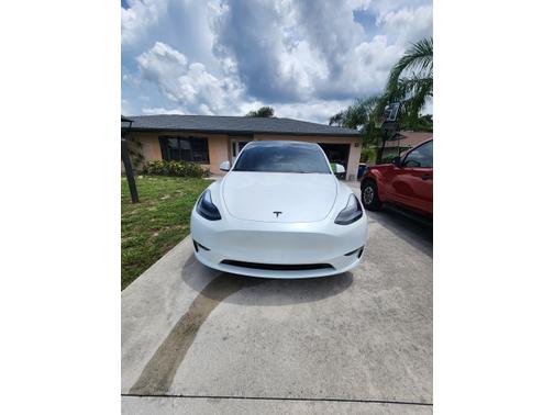 2024 Tesla Model Y Performance