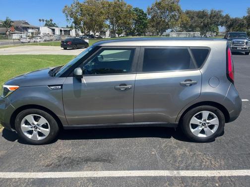 Gray 2019 Kia Soul Base