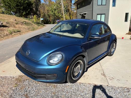 2016 Volkswagen Beetle 1.8T SEL